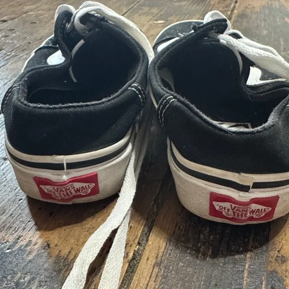 Vans Black and White Old Skool Low-Top Sneakers - Picture 2 of 5